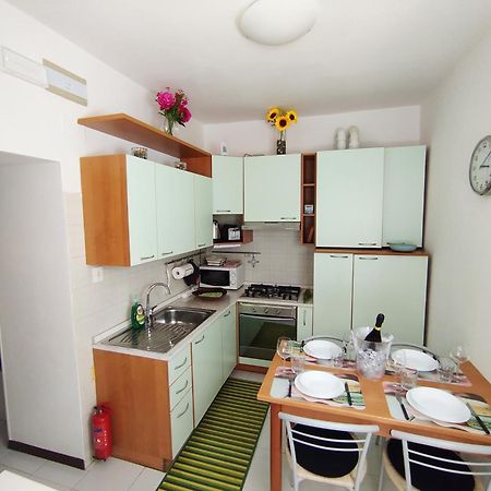 Appartamento Storico In Viale Trieste Exterior foto