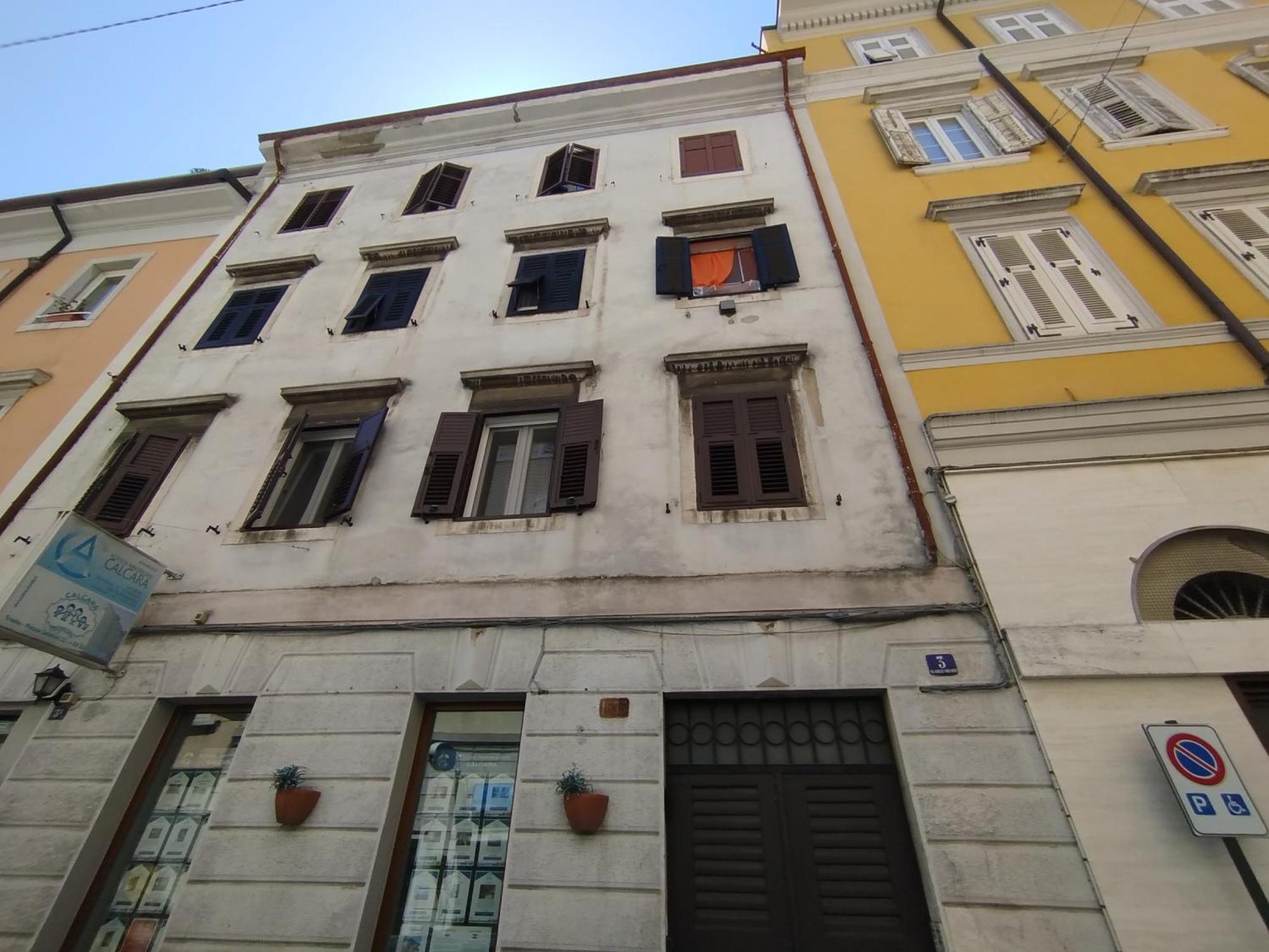 Appartamento Storico In Viale Trieste Exterior foto